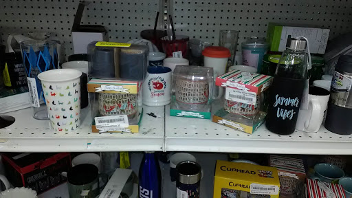 Discount Store «Bargain Hunt», reviews and photos, 750 Kemper Commons Cir, Springdale, OH 45246, USA