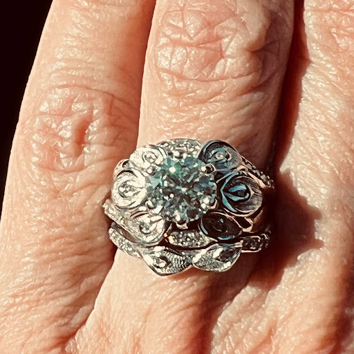 Jewelry Store «Jared The Galleria of Jewelry», reviews and photos, 2425 S Stemmons Fwy, Lewisville, TX 75067, USA