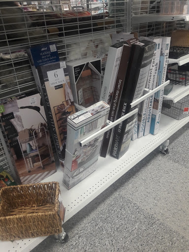 Clothing Store «Ross Dress for Less», reviews and photos, 10700 MacArthur Blvd, Oakland, CA 94605, USA