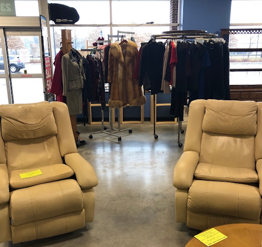 Thrift Store «Grace Centers of Hope Thrift Store», reviews and photos, 5919 Highland Rd, Waterford Twp, MI 48327, USA