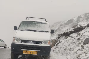 Taxi Manali Zero KM (Tours and Travel's) image