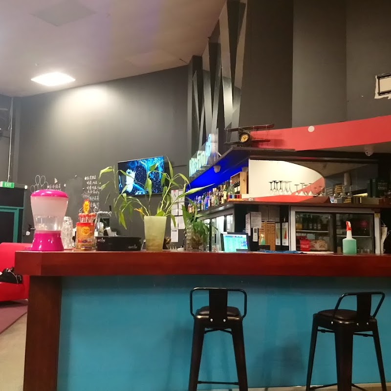 Nitefun 98 Bar Restaurant Gaming Lounge