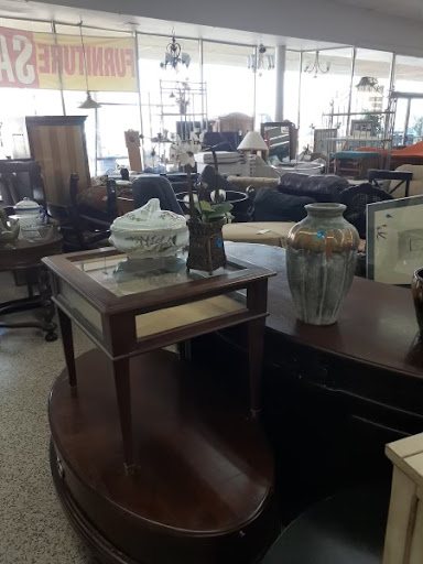 Thrift Store «Community Family Thrift Store», reviews and photos, 901 E 10th Ave, Hialeah, FL 33010, USA