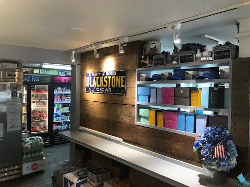 Variety Store «Springs General Store», reviews and photos, 29 Old Stone Hwy, East Hampton, NY 11937, USA