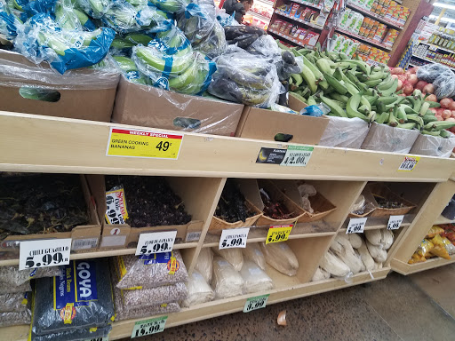 Grocery Store «C-Town Supermarkets», reviews and photos, 160 Colony St, Meriden, CT 06451, USA