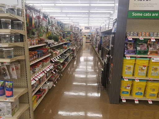 Pet Supply Store «Pet Supplies Plus», reviews and photos, 411 Boardman-Canfield Rd, Youngstown, OH 44512, USA