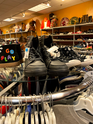 Used Clothing Store «Buffalo Exchange Seattle - Ballard», reviews and photos, 2232 NW Market St, Seattle, WA 98107, USA