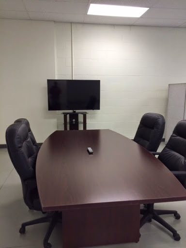 Roofing Contractor «Malcom Roofing & General Contracting», reviews and photos, 3210 Antelope Ave, Kearney, NE 68847, USA