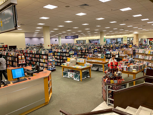 Book Store «Barnes & Noble», reviews and photos, 451 E Altamonte Dr, Altamonte Springs, FL 32701, USA