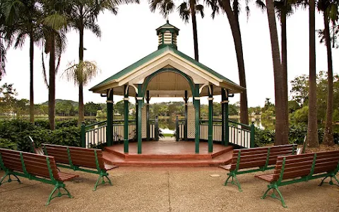 Laguna Park image
