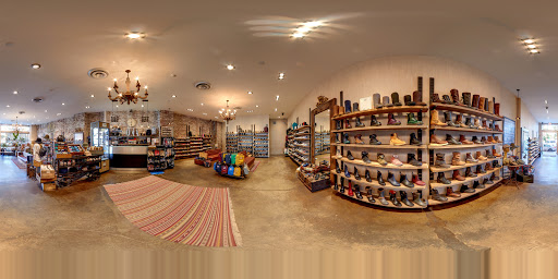 Shoe Store «DNA Footwear Williamsburg», reviews and photos, 133 N 7th St, Brooklyn, NY 11249, USA
