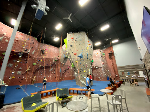 Rock Climbing «Summit Climbing, Yoga & Fitness – Grapevine», reviews and photos, 1040 Mustang Dr, Grapevine, TX 76051, USA