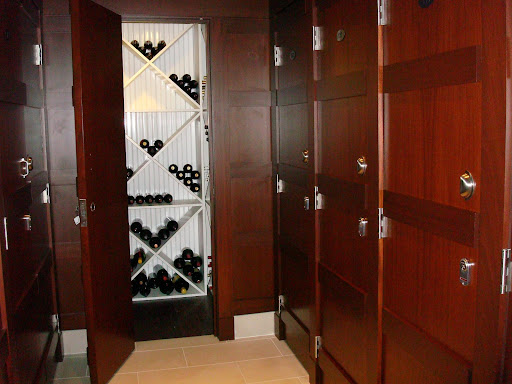 Wine Storage Facility «Store Self Storage & Wine Storage», reviews and photos, 11010 N Military Trl, Palm Beach Gardens, FL 33410, USA