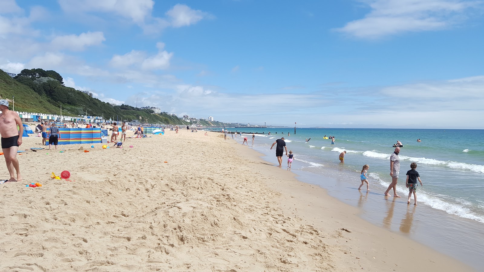 Fotografie cu Middle Chine beach zonele de facilități