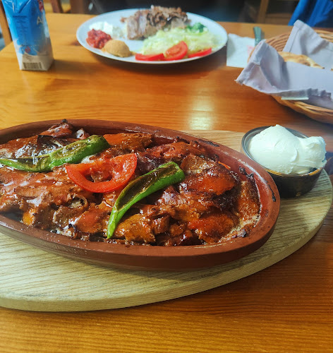 https://www.butterfly-restaurant-basel.ch/