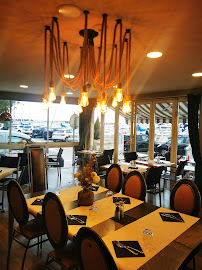 Atmosphère du À la Voile Blanche - Restaurant Bouzigues Etang de Thau - n°17