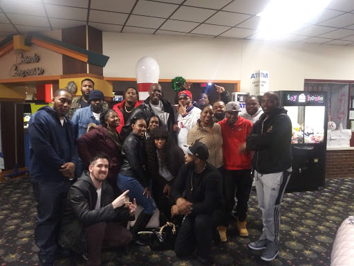 Bowling Alley «Mayflower Lanes», reviews and photos, 26600 Plymouth Rd, Redford Charter Twp, MI 48239, USA