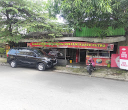 Ayam Goreng Bu Suratmi photo