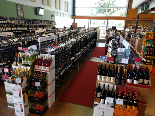 Wine Store «Kirby Wines & Liquors», reviews and photos, 2865 Kirby Rd, Memphis, TN 38119, USA