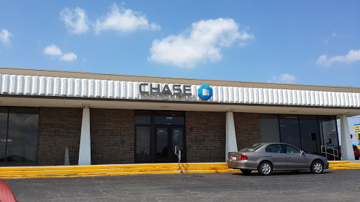 Chase Bank, 2500 W Jefferson St, Joliet, IL 60435, Bank
