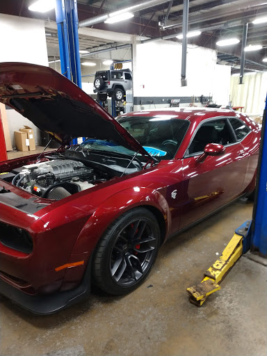 Car Dealer «Wickstrom Chrysler Jeep Dodge Ram», reviews and photos, 660 W Northwest Hwy, Barrington, IL 60010, USA