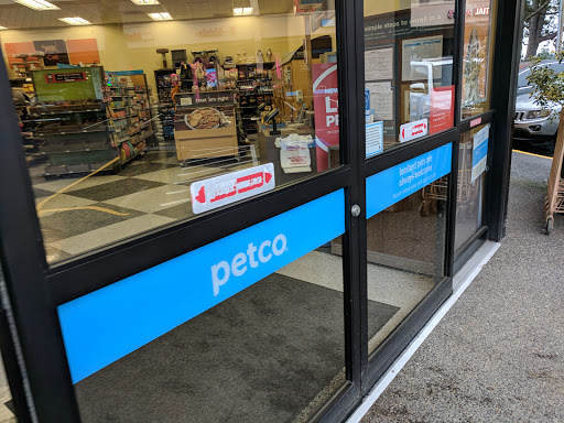 Pet Supply Store «Petco Animal Supplies», reviews and photos, 333 S State St a, Lake Oswego, OR 97034, USA