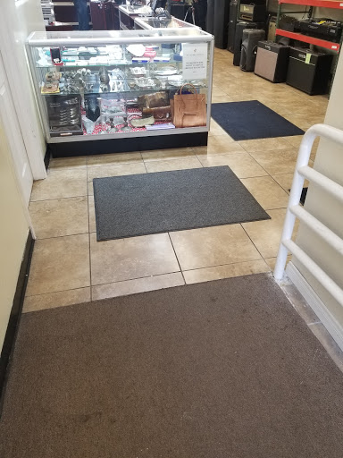 Pawn Shop «Van Nuys Pawnshop», reviews and photos, 6374 Van Nuys Blvd, Van Nuys, CA 91401, USA