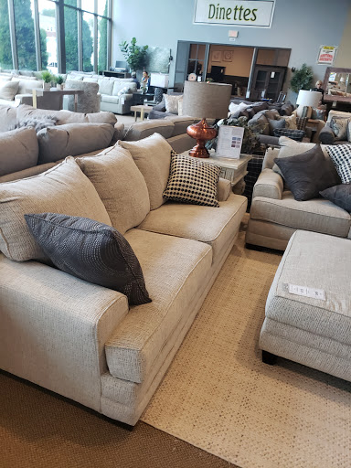 Furniture Store «FrontRoom Furnishings», reviews and photos, 940 Polaris Pkwy, Columbus, OH 43240, USA