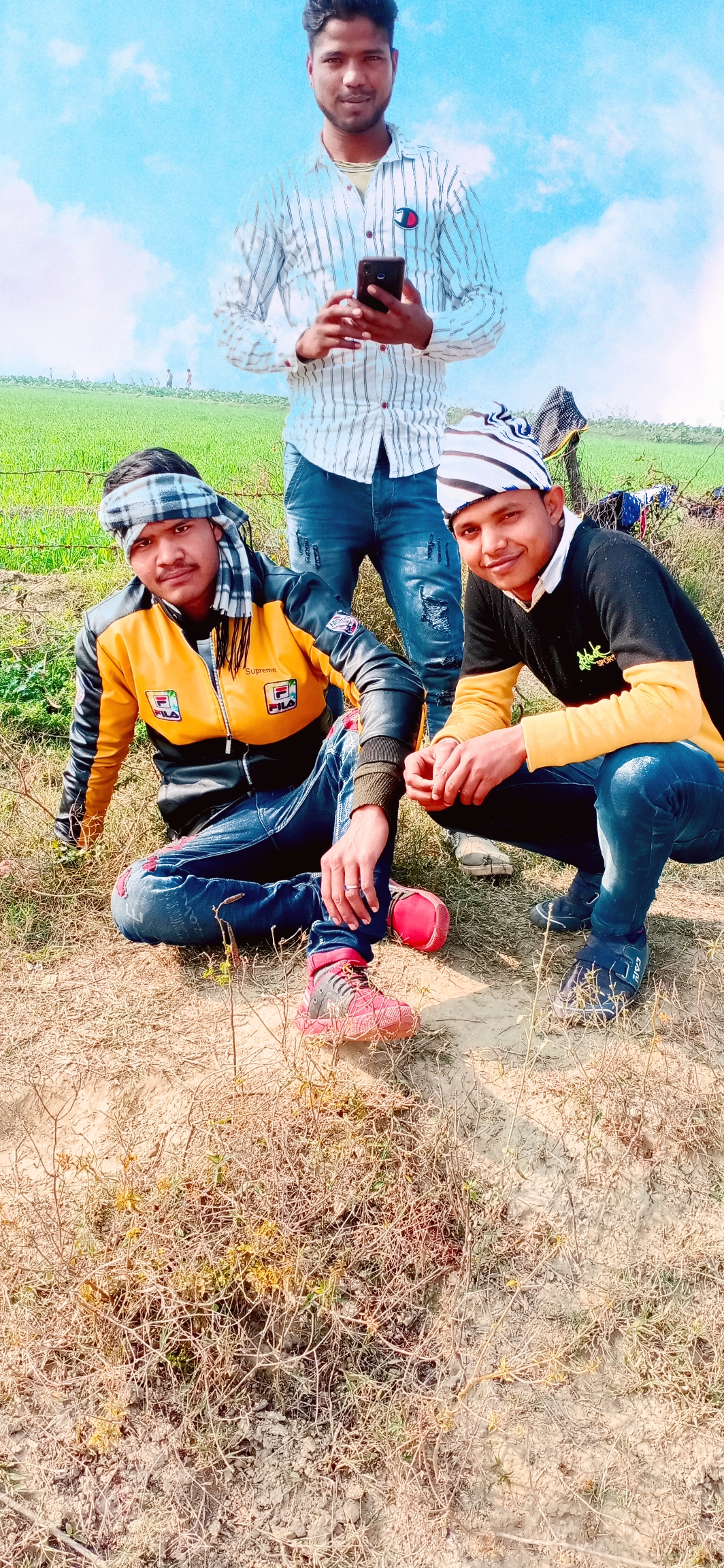 مدینہ مسجد و نعیمیہ مدرسہ मदीना मस्जिद व मदरसा मुई निया