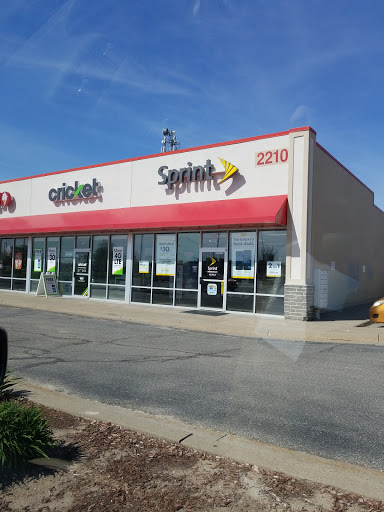 Sprint Store by IMobile, 2210 Edgewood Rd SW, Cedar Rapids, IA 52404, USA, 
