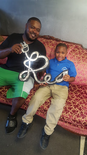 Barber Shop «R Barber Shop», reviews and photos, 19310 Grand River Ave, Detroit, MI 48223, USA