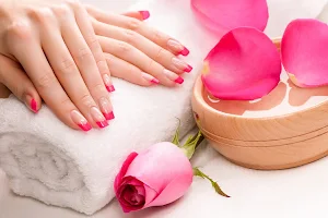 Creative Nails & Spa image