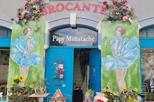 Brocante Papy Moustache De Montmartre image