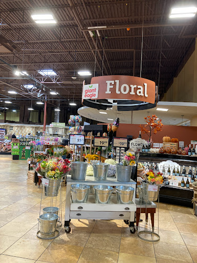 Supermarket «Giant Eagle Supermarket», reviews and photos, 7939 Day Dr, Cleveland, OH 44129, USA