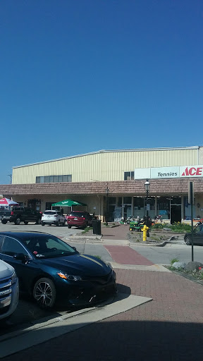 Hardware Store «Tennies Ace Hardware», reviews and photos, 112 S 5th Ave, West Bend, WI 53095, USA