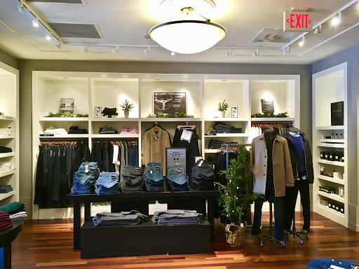 Clothing Store «Banana Republic», reviews and photos, 7841 Girard Ave, La Jolla, CA 92037, USA