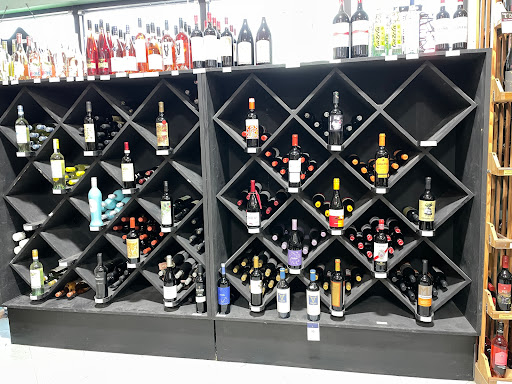 Liquor Store «Short Stop Wine & Spirits», reviews and photos, 2190 Eagle Creek Ln # F, St Paul, MN 55129, USA