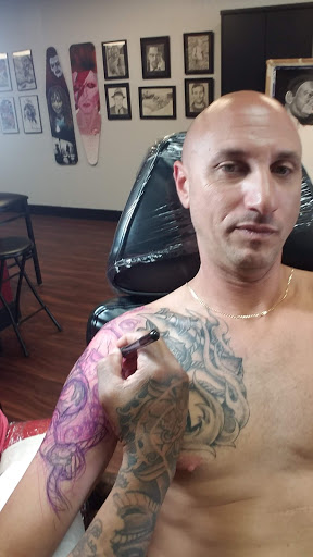 Tattoo Shop «High Spirits Tattoo Co», reviews and photos, 5100 W Commercial Blvd #10, Fort Lauderdale, FL 33319, USA