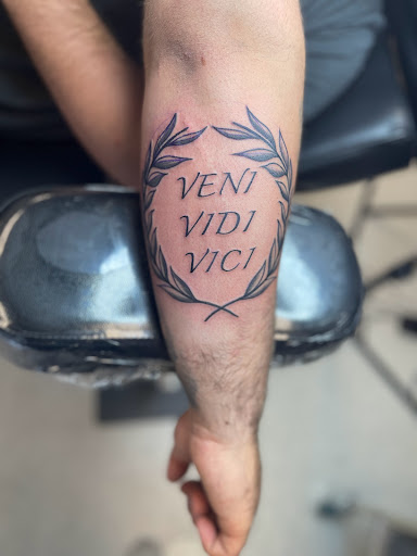 Explore broken tattoo ideas, creative tattoo ideas in Somerset, available at Benny binnu tattoo