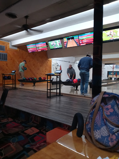 Bowling Alley «Wengers Bowling Center», reviews and photos, 629 Leonard St NW, Grand Rapids, MI 49504, USA
