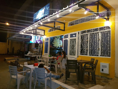 Crazy fast food - Cll 9 a # 5bis 11 libertador, Guamo, Tolima, Colombia
