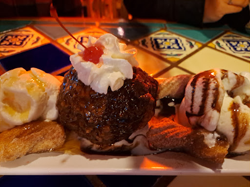 Mexican Restaurant «Margaritas Mexican Restaurant», reviews and photos, 85 American Legion Hwy, Revere, MA 02151, USA