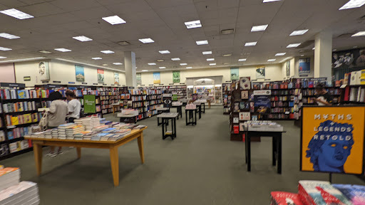 Book Store «Barnes & Noble», reviews and photos, 1446 N Litchfield Rd, Goodyear, AZ 85395, USA