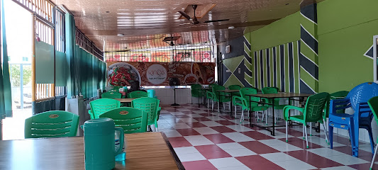 Kings Pub Restaurant - MCXJ+86, Kumasi, Ghana