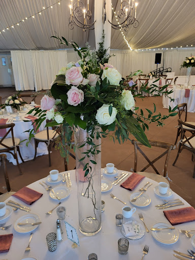 Florist «Moehring Woods Flowers», reviews and photos, 20923 Mack Ave, Grosse Pointe, MI 48236, USA