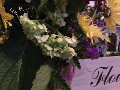 Florist «Roanoke Florist», reviews and photos, 500 US-377, Roanoke, TX 76262, USA