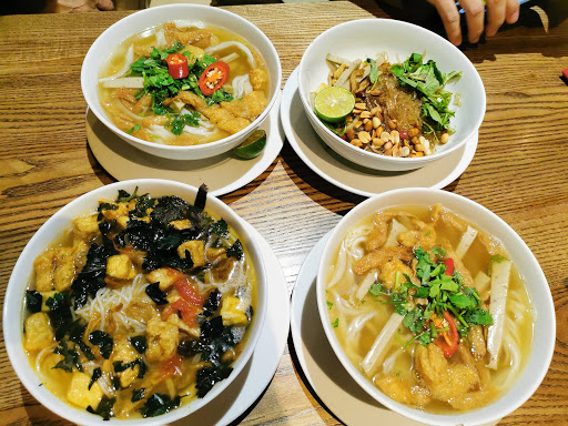 Healthy food restaurants Hanoi
