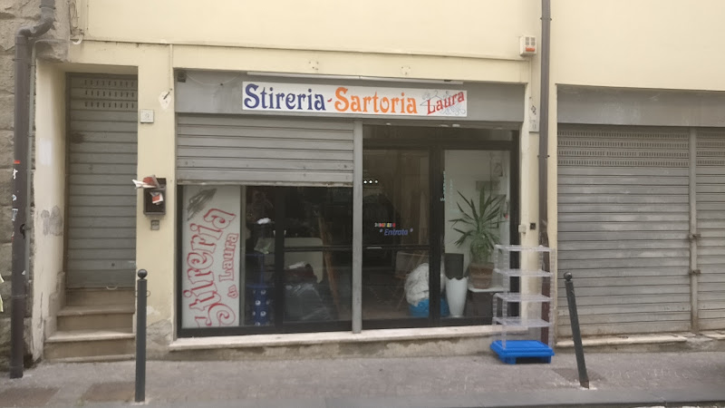 Stireria-Sartoria Laura - Vico Episcopio - Avellino