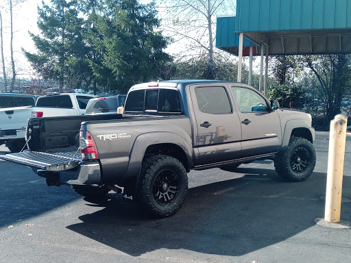 Used Car Dealer «M & M Investment Cars», reviews and photos, 2774 N Hayden Island Dr, Portland, OR 97217, USA