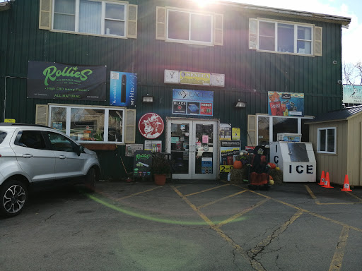 Tobacco Shop «Two Eagles Smoke Shop and Gas Mart», reviews and photos, 852 Bloomingdale Rd, Basom, NY 14013, USA